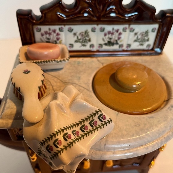 Vintage, Rare Portmeirion Washstand Vanity Teapot. Made in England - Picture 9 of 13